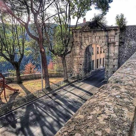 Fresco E Colorato Appartamentino In Narni Scalo Extérieur photo