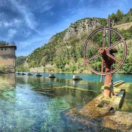 Fresco E Colorato Appartamentino In Narni Scalo Extérieur photo